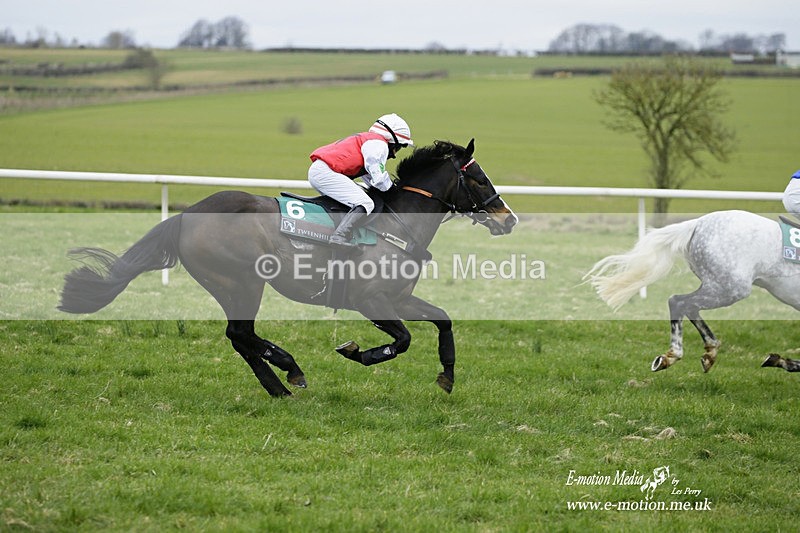 PtP 050322 43 - The Beaufort Races Didmarton 05/03/22