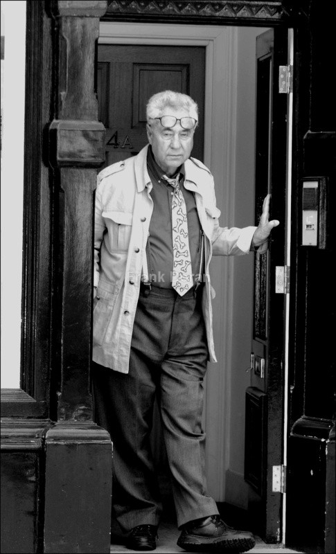 Iconic Photographer Elliott Erwitt - Frank Doran