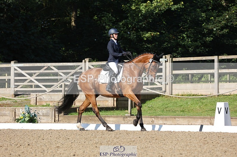 240719-090430-00009 - 171-Sophie_Hawke-Enormouse