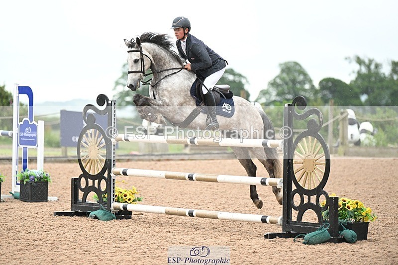 250607-125702-01111 - Cls 13 Pony Foxhunter and 1.10m