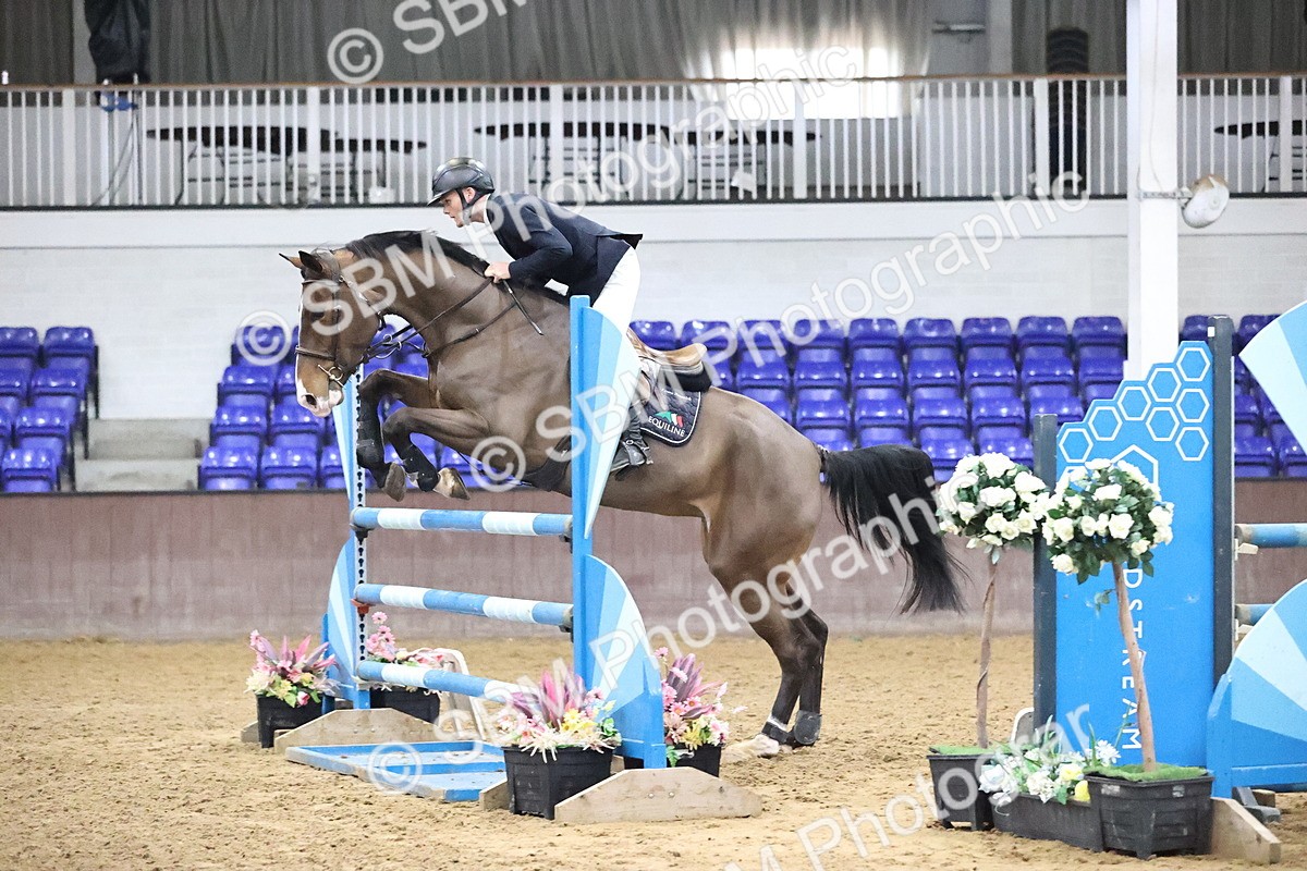 SBM_001961 - Class 10 - Senior Newcomers - 1.10m