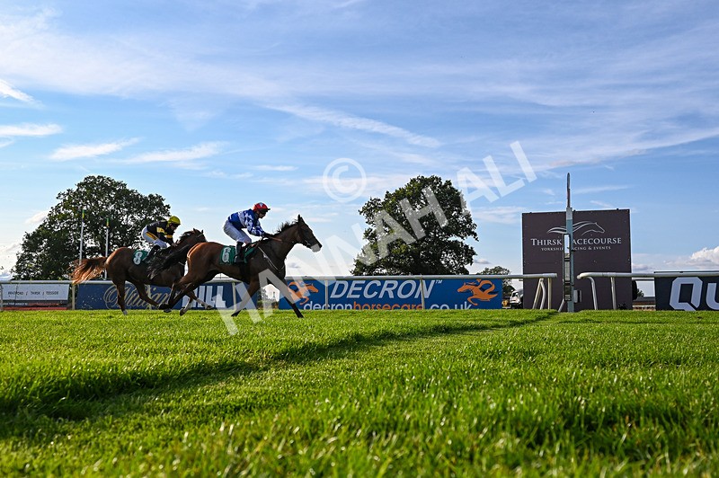 140826-Race 3-Equity Law-5478 - Race 3 18.43pm Heineken 0% Handicap
