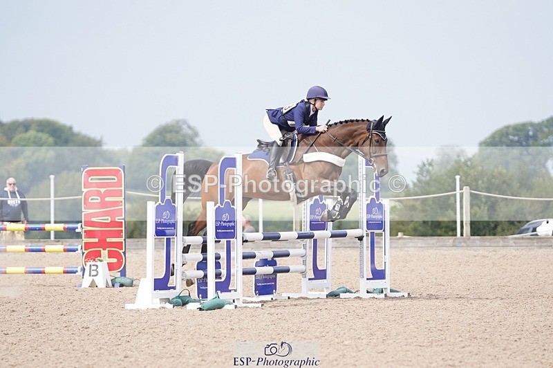 240831A-121524-01466 - 123-Fiona.Jones-ABBY.VD.BERGHOEVE.Z