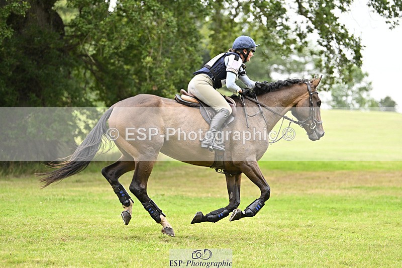 240825X-181446-38355 - 80cm XC 17.30 to End