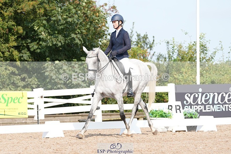 250817-102843-08068 - 149-Sophie.HawkeRAINBOW.DREAM