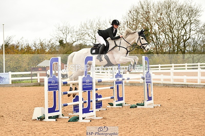 231122A-135130-00533 - Cls 5 Foxhunter & 1.20m Open