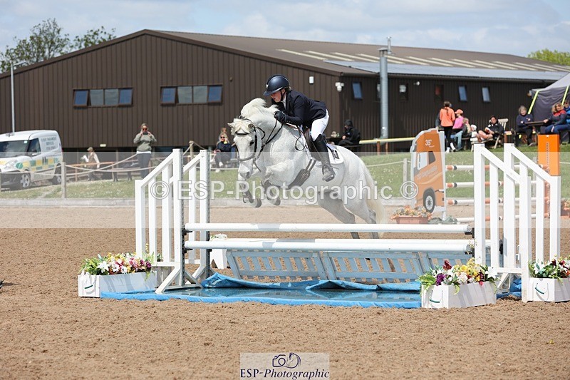 250504-125130-02624 - Cls 5 Pony Foxhunter and 1.10m Open