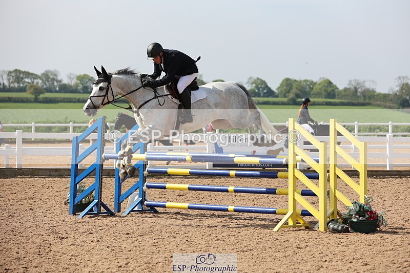 240510A-101934-05683 - Cls 14 Discovery and 1m Open