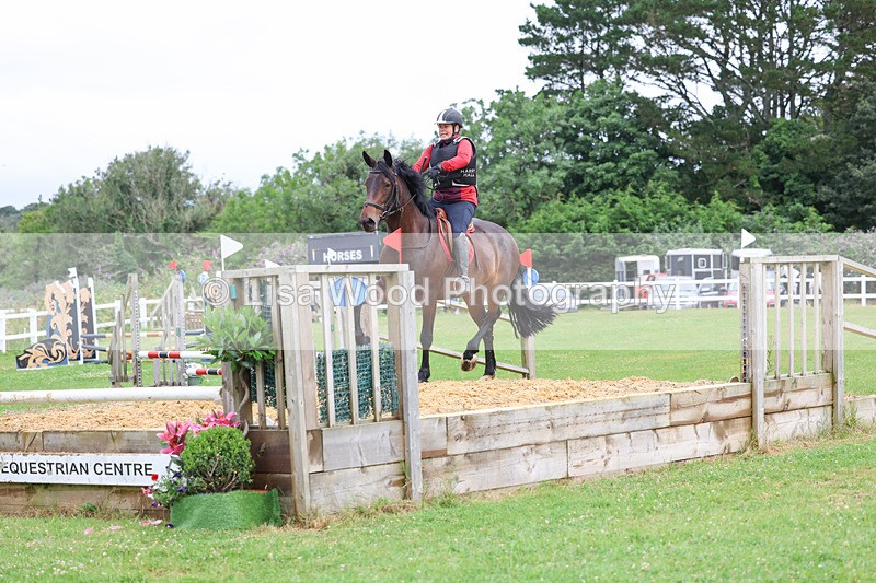 3E7A0899 - Class 4: 70cm Senior