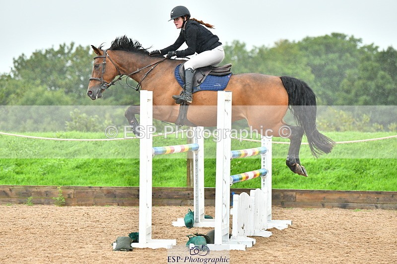 230805A-104857-00207 - Cls 2 Snr Newcomers & 1.10m Open