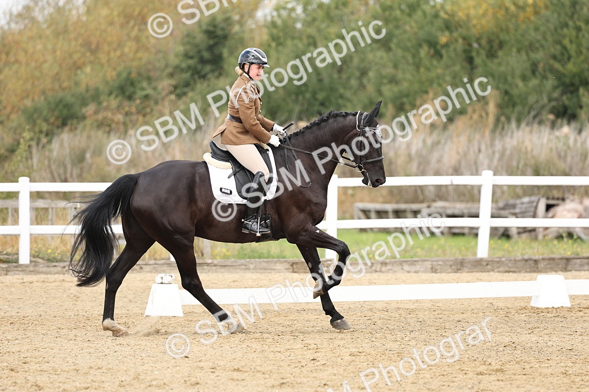 SBM_018265 - Class 16 - Novice 5 - 11.12-12.01