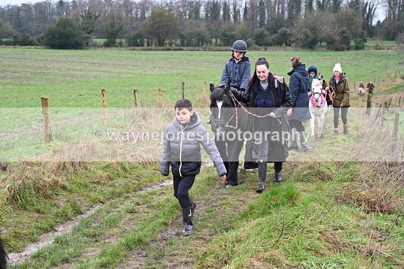 WJ7_9510 - Walk out..