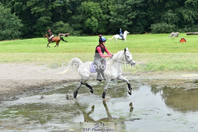 230817-132247-00963 - Theo's 1st Group - XC