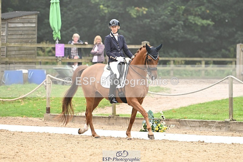 240811-114452-05590 - 253-Pauline.Jaggs-Emilio.Onneke