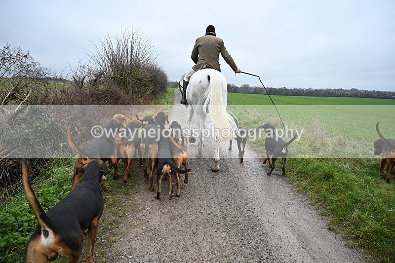 WJ7_9603 - Walk out..