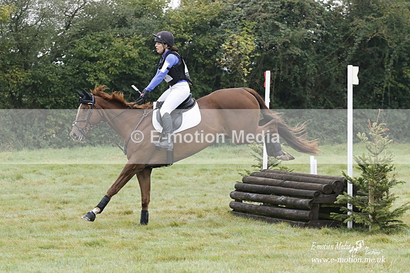 WWHT 171021 0561 - Novice Restricted (0.80m)  17/10/21