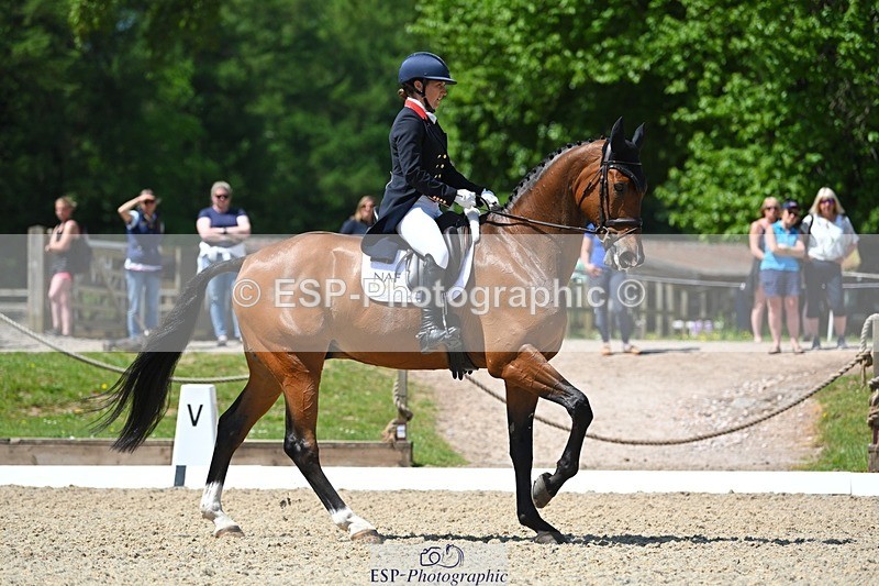 230526-121212-05967 - 474-LONDON_52-Laura_Collett-DR