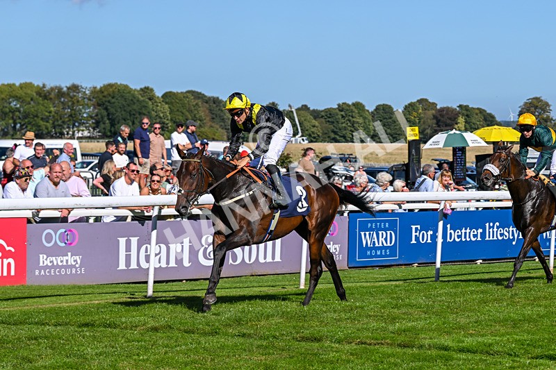 220926-Race 2-Bayraktar-3169 - Race 2 2.05pm Old Gravel Pits Lodges EBF Novice Stakes