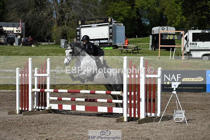 230512-103510-00552 - Cls 10 Snr 85cm Schooling