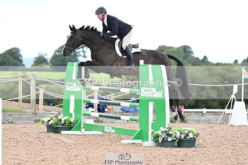 240912A-122852-01477 - Cls 3 Snr Foxhunter