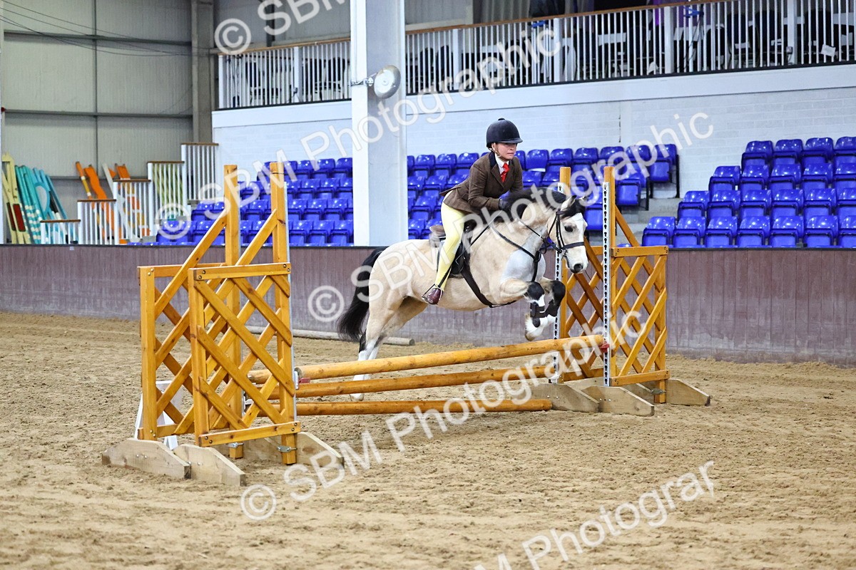 SBM_003132 - Class 35 - 60cm Training Stakes