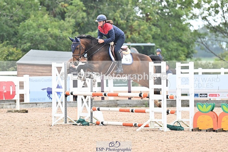 250920-124057-01157 - Cls 26+27 Club and Schools 90cm