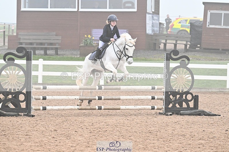 260308-142002-03181 - Cls 15 British Novice and 80cm