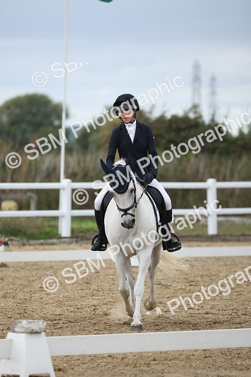 SBM_004259 - Class 8 - Novice 3 Champs