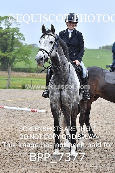 BPP_7377 - CLASS 9 FRI  Senior Newcomers/ 1.10m Open