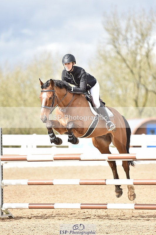 240403A-151726-00927 - Cls 5 Foxhunter and 1.20m Open