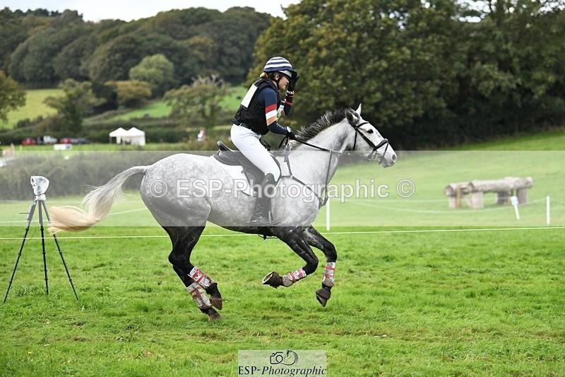 231021-135557-18163 - 445-CRUISING.BORO-Lucy.Knight-SC+XC