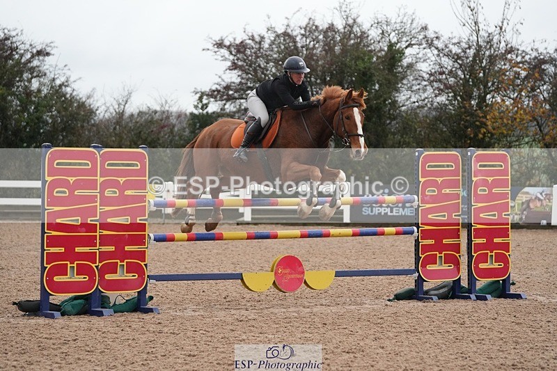 251107-130400-01060 - Cls 6 Foxhunter and 1.20m Open