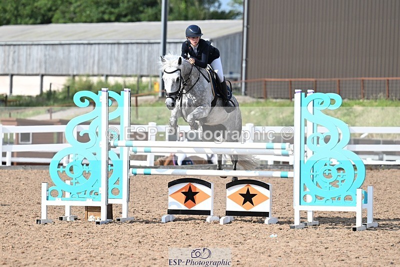 260627-173250-05771 - Cls 27 Foxhunter and 1.10m