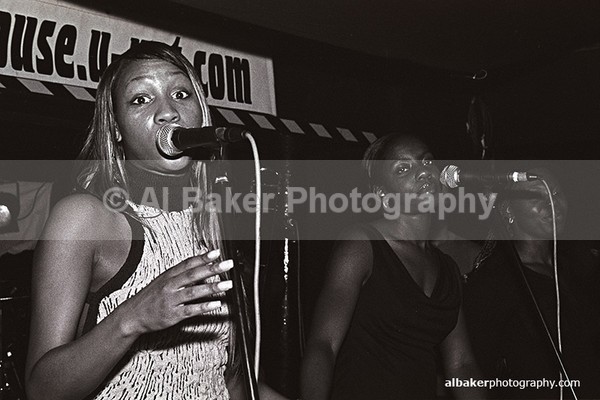 23 - Friends-&-Family @ the-roadhouse 03.05.03