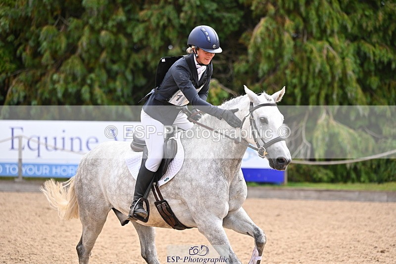 250802A-111954-02505 - C-122-Emma.Langfjord-Friend-MOUNTROSS.FIONN