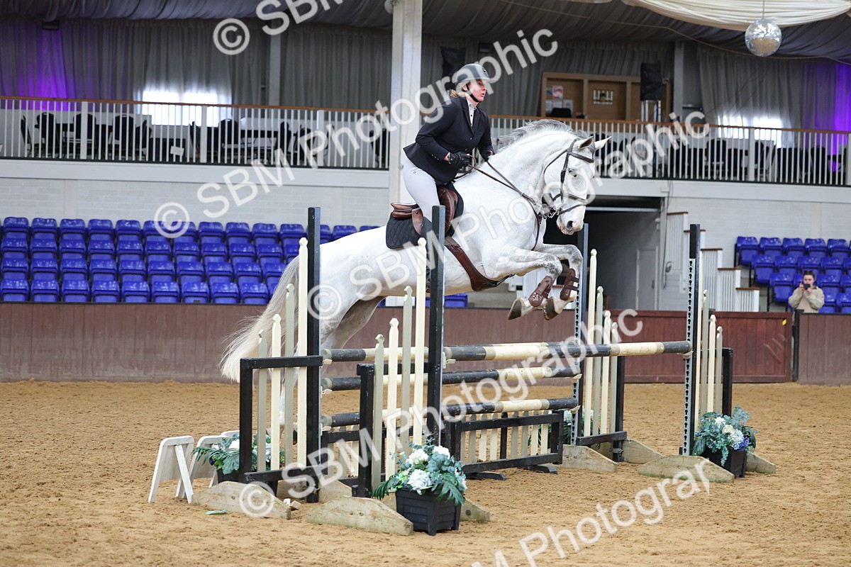 SBM_003011 - Class 8 - Senior Newcomers - 1.10m