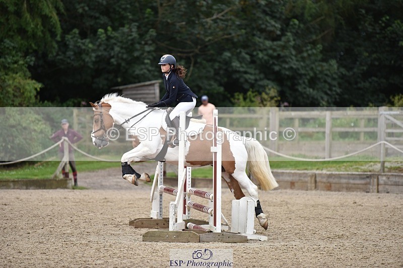 240802-102118-00804 - 70cm Round 1