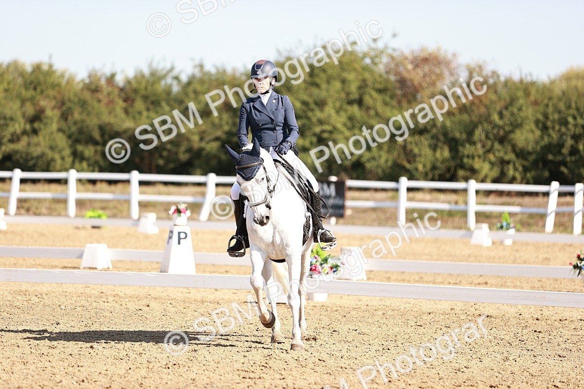 SBM_004405 - Class 12 - Novice 5 - 9.07-10.10