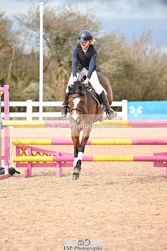 240310A-120825-02357 - Cls 5 Pony Newcomers and 1m Open