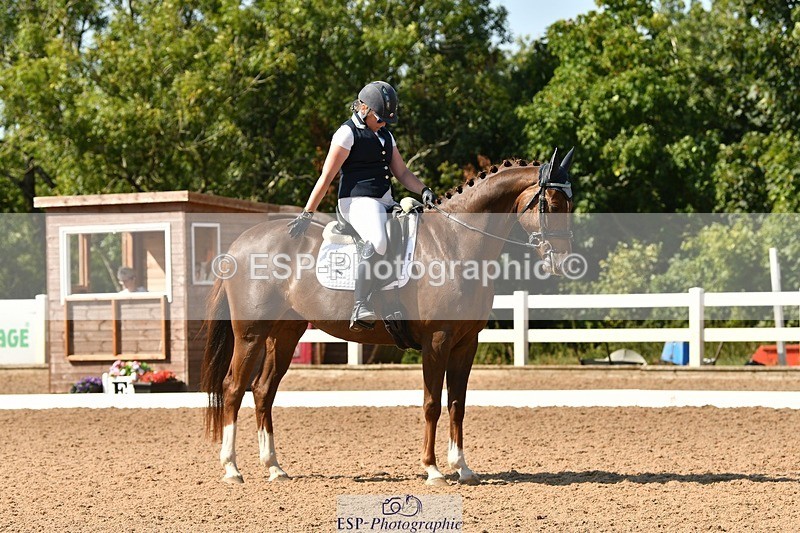 250817-155053-11364_214-VerityPerryVogue - 078-257-1956