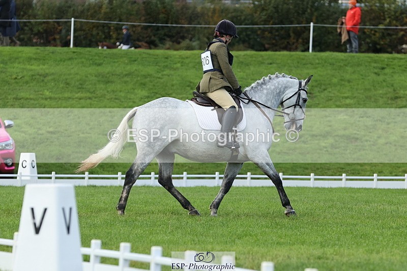 251023A-140846-04736 - H-606-Janine.Paterson