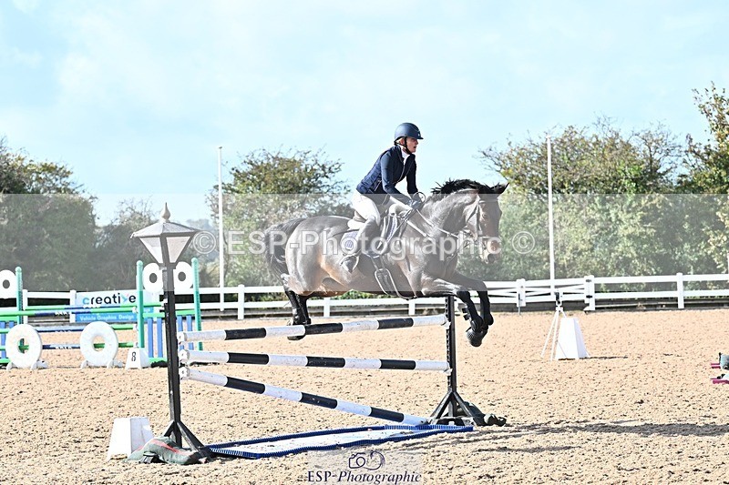 261014-131903-00630 - Cls  05 Snr Newcomers & 1.10m Open