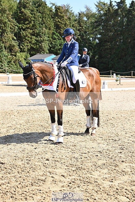 250810A-153121-08112 - Adv Medium SILVER Presentations