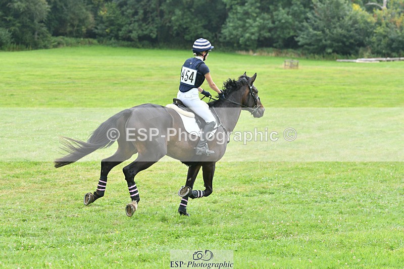 240804-124802-13573 - 454-Bella_Stevens-TOTALLY_WORTH_IT