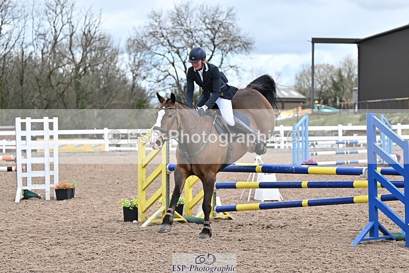 250328-102743-01263 - Cls 8 British Novice and 90cm