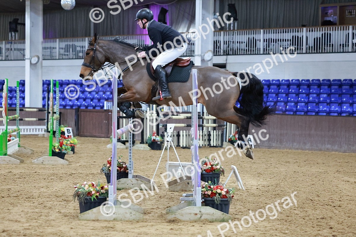 SBM_008001 - Class 25 - Senior Newcomers 1.10m