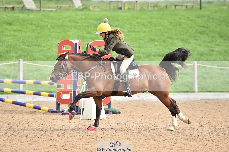 230902A-112156-00687 - Cls 2B Pony Small 80cm