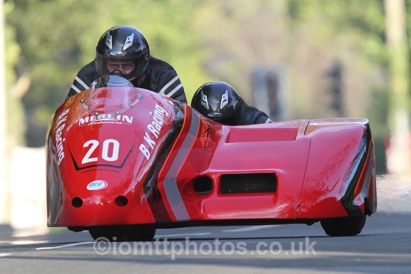 IMG_5502 - Thursday Practice - TT 2013 Side Car