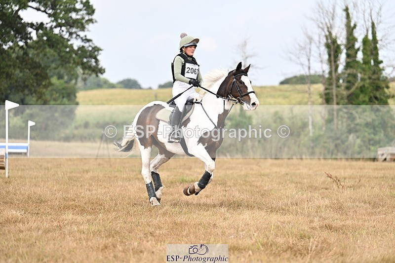 250824A-120803-36038 - 2067-Isla.Ellis-Pied.Piper