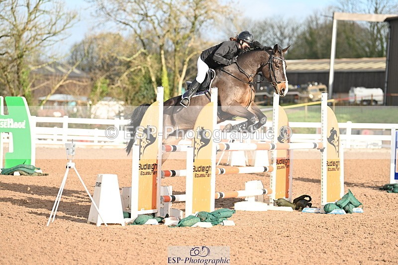 231209A-112244-01626 - Cls 11 Snr 1.05m Open